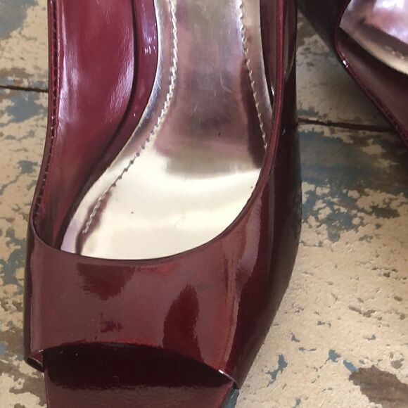 BCBGeneration Ruby Patent Leather Heels - Picture 10 of 16